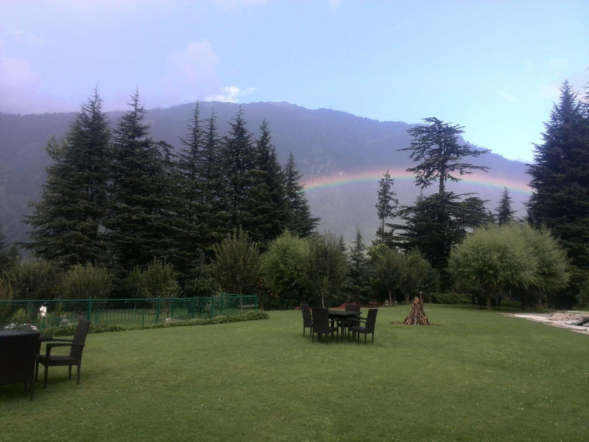 Apple Country Resorts- A Vegetarian Place Manāli Exterior foto